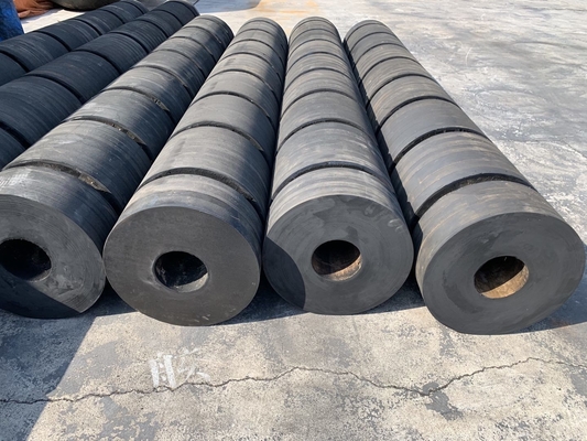 Fenders per rimorchiatori per la protezione delle imbarcazioni idriche con densità eccezionale 2.3-3.9 g/cm3 Durezza 70-85A