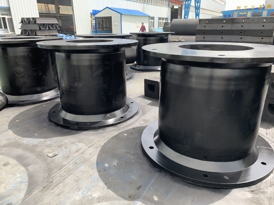 ISO 9001 Fenders in gomma a cellule 60-80 Shore A Durezza Protezione da impatto marino