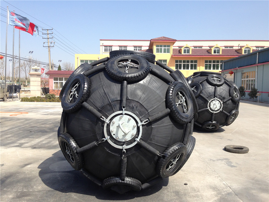 Submarino Yokohama Fenders Durable