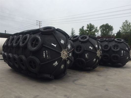 Submarino Yokohama Fenders Durable