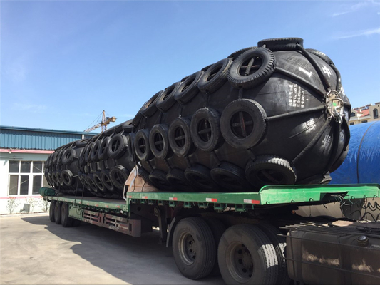 Submarino Yokohama Fenders Durable
