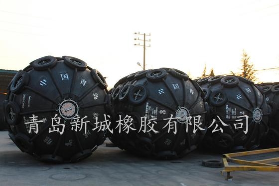 Submarino Yokohama Fenders Durable