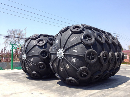 Submarino Yokohama Fenders Durable