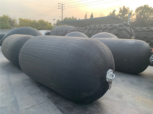 Fenders marini pneumatici a bassa manutenzione con elevata durata in nero