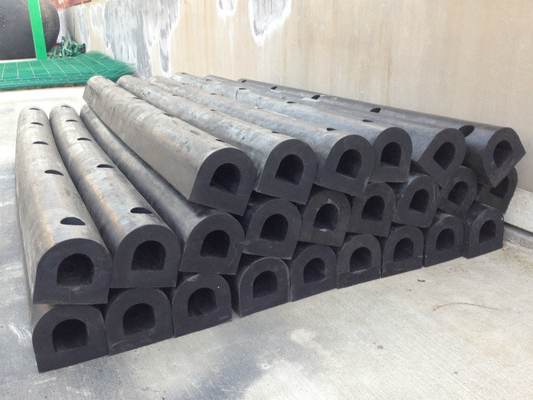 Fenders di gomma D di peso elevato Protezione marina