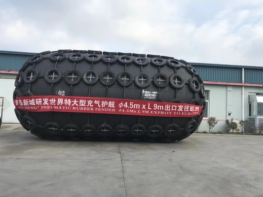 0.5-4.5m di diametro Yokohama Marine Fender in nero per i requisiti marini personalizzati