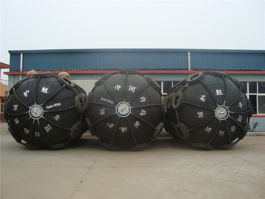 2 anni di garanzia Yokohama Pneumatic Fenders con materiale di gomma e flange di galvanizzazione a caldo