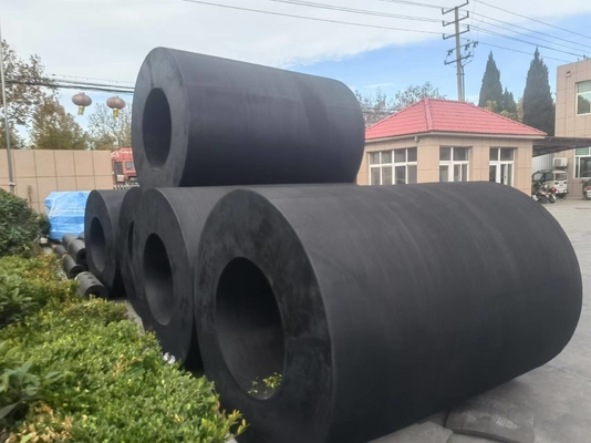 5-3000KN Fender di gomma cilindrica per applicazioni pesanti di lunga durata e di assorbimento di impatto di diametro 100-2000 mm