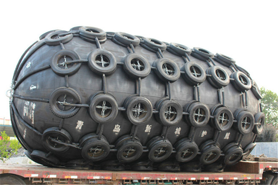 Fenders pneumatici marini da 3,3x6,5 m di gomma naturale di tipo Yokohama