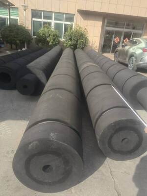 Durezza 70-85A Fenders di rimorchiatori Capacità di carico pesante Mould And Extrusion Craft Soluzioni durevoli di protezione marina