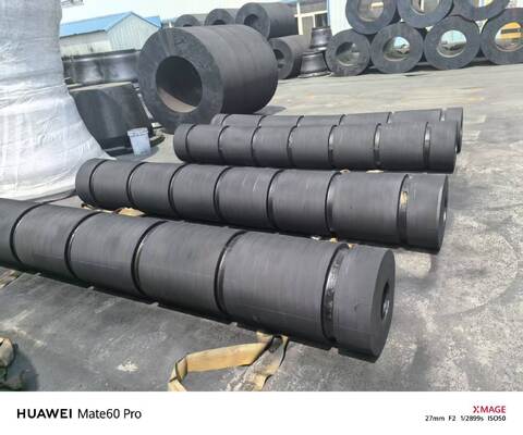 Durezza 70-85A Fenders di rimorchiatori Capacità di carico pesante Mould And Extrusion Craft Soluzioni durevoli di protezione marina