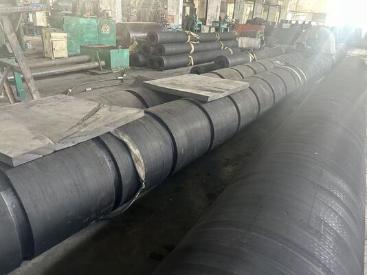 Parabordi a Rullo per Rimorchiatori a Bassa Manutenzione Altezza 200mm 450mm Progettati per Ridurre i Costi di Manutenzione e Migliorare la Sicurezza dei Rimorchiatori